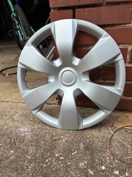 Photo of free Hub Cap (Capitol Hill) #1