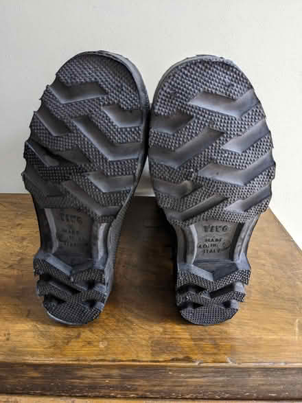 Photo of free Wellington boots size 6 (Sedgley DY3) #2