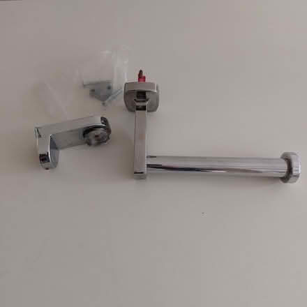 Photo of free chrome toilet roll holder and magnetic soap holder (Fords Farm RG31) #1