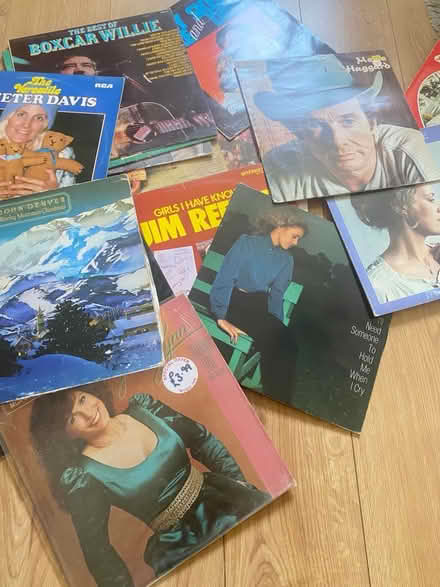 Photo of free Country vinyls (TW11) #4