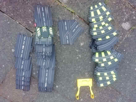 Photo of free Scalextric track (Hoddesdon EN11) #3