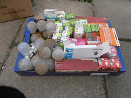 Photo of free Light bulbs - Box of Various (Newnham RG27) #1