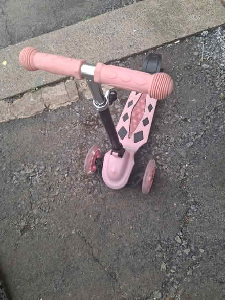 Photo of free Pink scooter (S60 2rh) #1