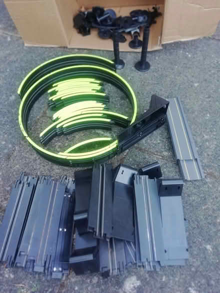 Photo of free Scalextric track (Hoddesdon EN11) #4