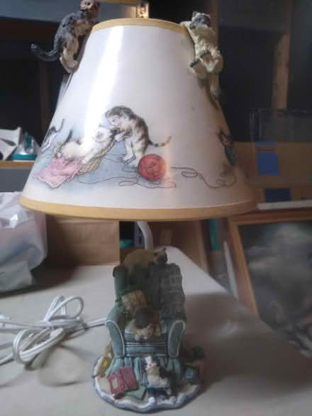 Photo of free Small lamp (Spain/Juan Tabo) #1