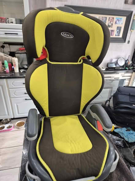 Photo of free car seat (HD6 brighouse) #1