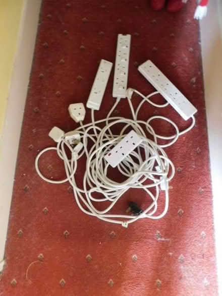 Photo of free 5 Extension Leads (Grays RM17) #1