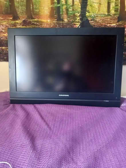 Photo of free Grundig 32 inch TV (Coolock, Dublin 5.) #1