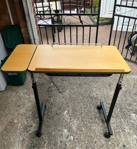 Photo of free Over the Bed/Chair Table (Stanford-le-Hope SS17) #1
