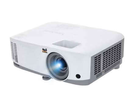 Photo of Projector (KT6 Surbiton) #1