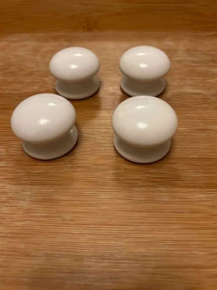 Photo of free Cupboard door knobs (Chiswick W4 near High Road) #1