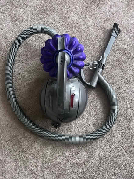 Photo of free Dyson hoover (DE72) #2