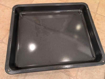 Photo of free Oven tray and rack (Eastcote HA5) #2