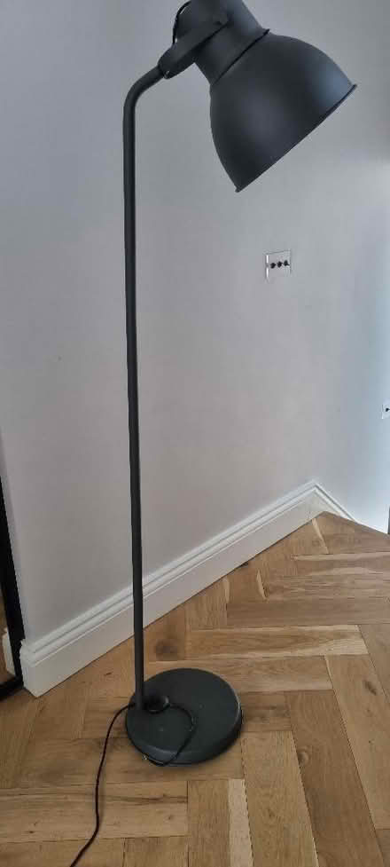 Photo of free Large black reading lamp in very good condition. (East Dulwich SE22) #1