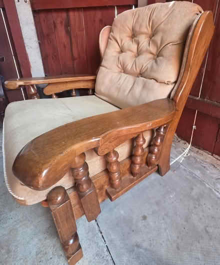 Photo of free Single chair (B12) #2