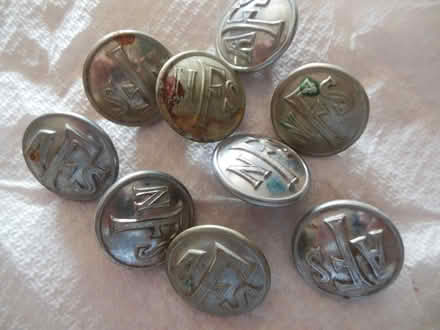 Photo of free NFS buttons (Frindsbury Extra ME2) #1