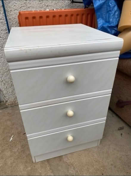 Photo of free Small chest of drawers (Bromley (BR1 5)) #1