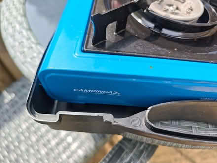 Photo of free Campingaz single burner stove and canisters (Medbourne MK5) #2