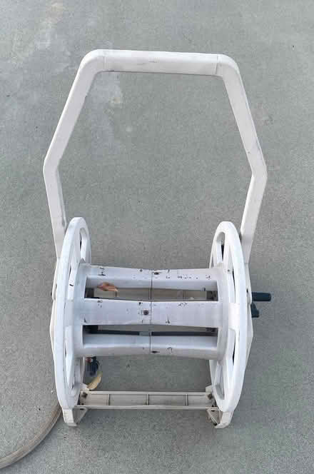 Photo of free Garden hose reel cart (Near De Anza College) #1