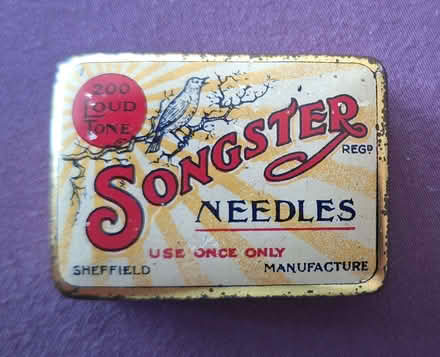 Photo of free Antique tin of gramaphone needles (Epping CM16) #1