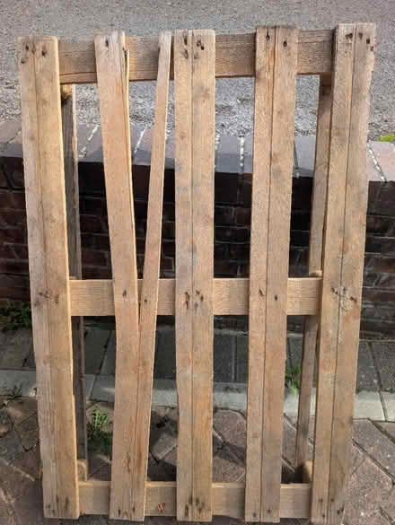 Photo of free Pallet (Waterlooville, PO5 7DT) #1