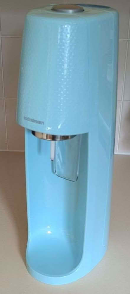 Photo of free Sodastream machine (Lee SE12) #1