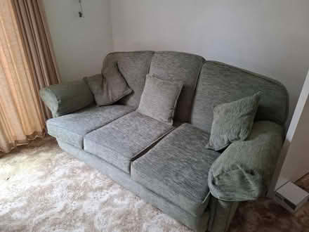 Photo of free Settee and 2 armchairs (Kings Heath B14) #2