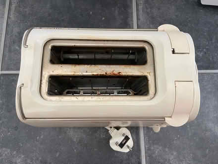 Photo of free Toaster (Shoreham) #3