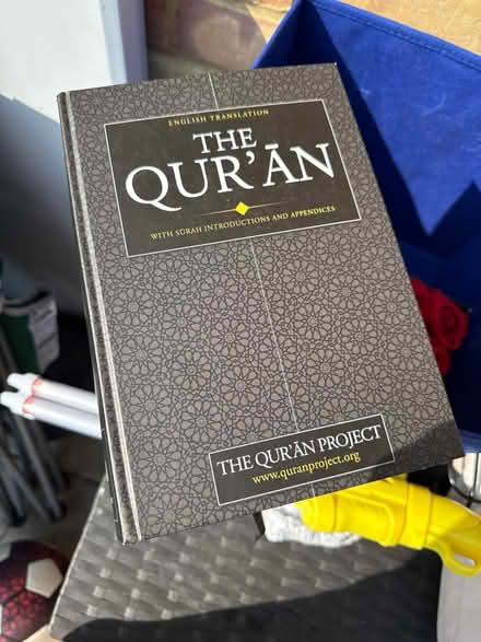 Photo of free Book ,box (Isle of Dogs E14) #1