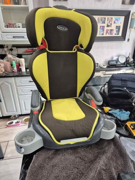 Photo of free car seat (HD6 brighouse) #2