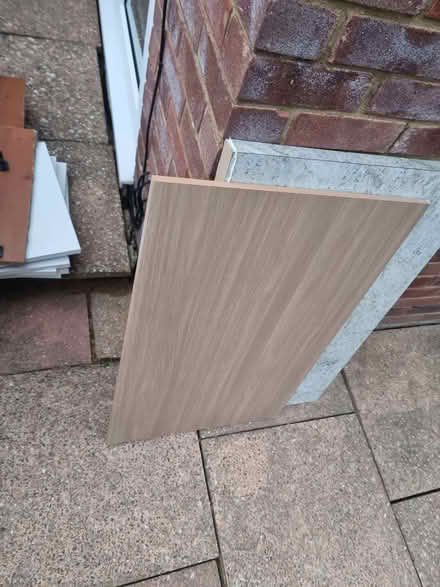 Photo of free Howdens Kitchen Cupboards, Mixed Base and Wall Units (TN23) #4