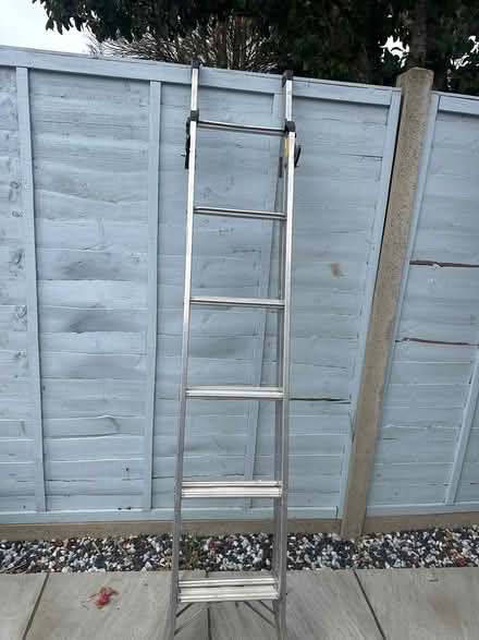 Photo of free Extendable aluminium ladder (RH6 Horley) #1