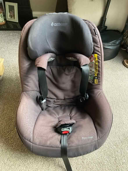Photo of free Maxi Cosi kids car seat (Southport PR8) #1