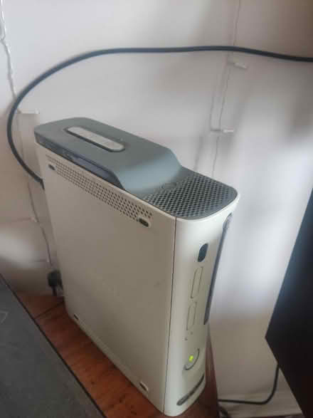 Photo of free Xbox 360 w/ controllers + games (Glasgow, G41) #1