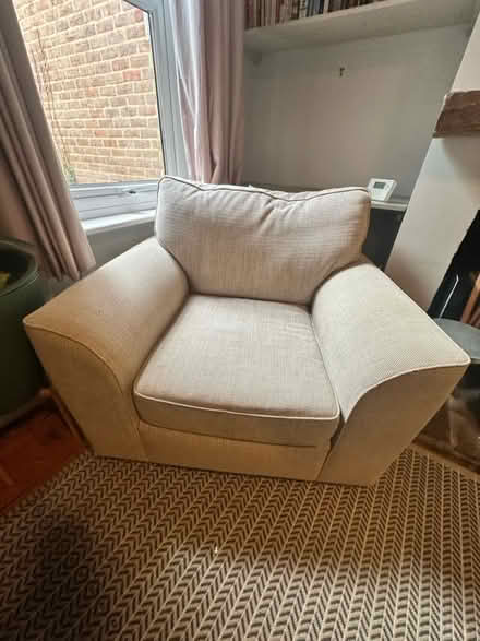Photo of free Sofa and two armchairs (Sp53eb) #1