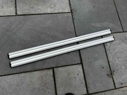 Photo of free Thule roof bars (Hampton TW12) #3