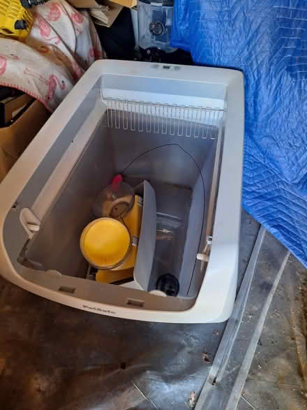 Photo of free Self cleaning litter tray (BN41) #2