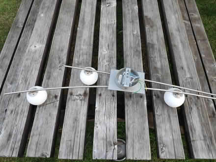 Photo of free Ceiling light (Yarnton OX5) #2