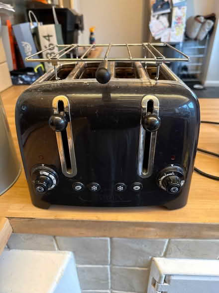 Photo of free Daulit toaster Wilmslow SK9 (Dean Row SK9) #1