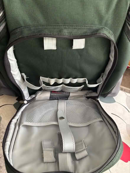 Photo of free Picnic Backpack (Brookwood GU24) #3