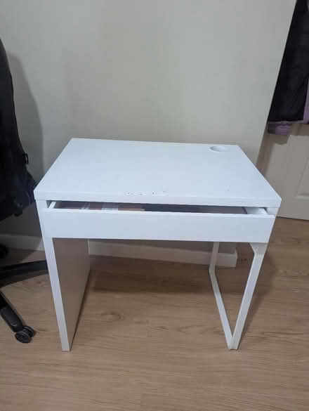 Photo of free IKEA computer desk (Bonnyrigg EH19) #1