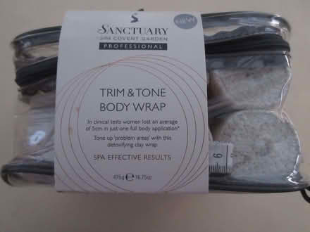 Photo of free Sanctuary Trim and Tone set (Woodley RG5) #3