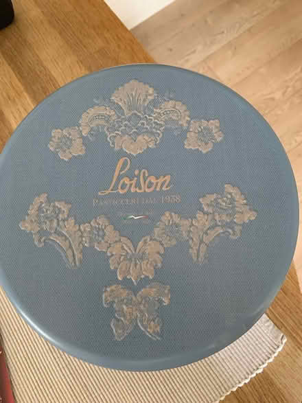 Photo of free Large cake tin /storage tin (CV34 Emscote) #2