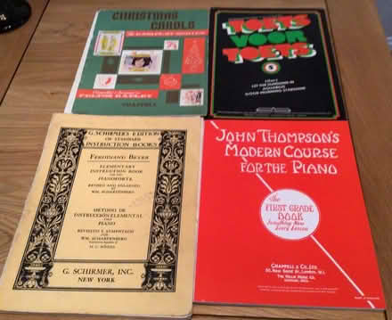 Photo of free Piano lesson books (Bannockburn FK7) #2