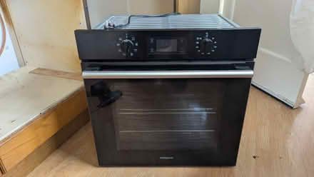 Photo of free Hotpoint single oven (Levens LA8) #2