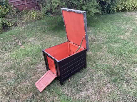 Photo of free rabbit/guinea-pig shelter (Bridgnorth WV16) #3