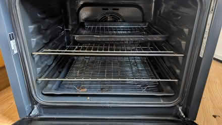 Photo of free Hotpoint single oven (Levens LA8) #1