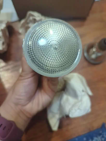 Photo of free 10 par20 Sylvania lightbulbs (downtown sunnyvale) #2