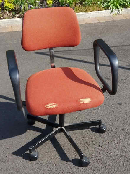 Photo of free Office chair (Dean Row SK9) #1