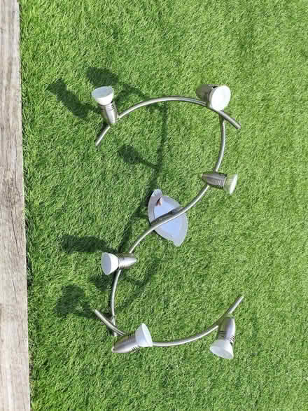 Photo of free Light fitting (Hawk Green SK6) #1